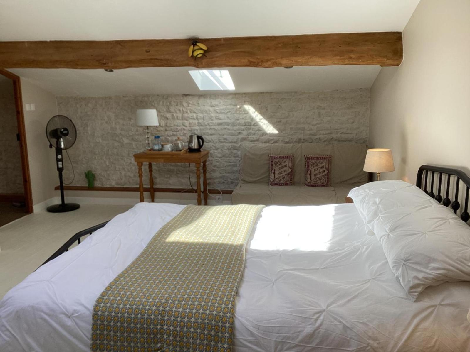 Bed and Breakfast La Ruche à Paizay-Naudouin-Embourie Extérieur photo